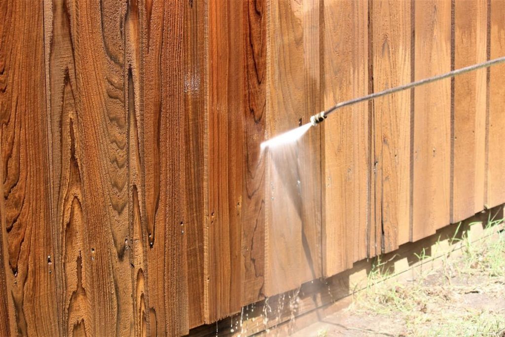 Fence Cleaning